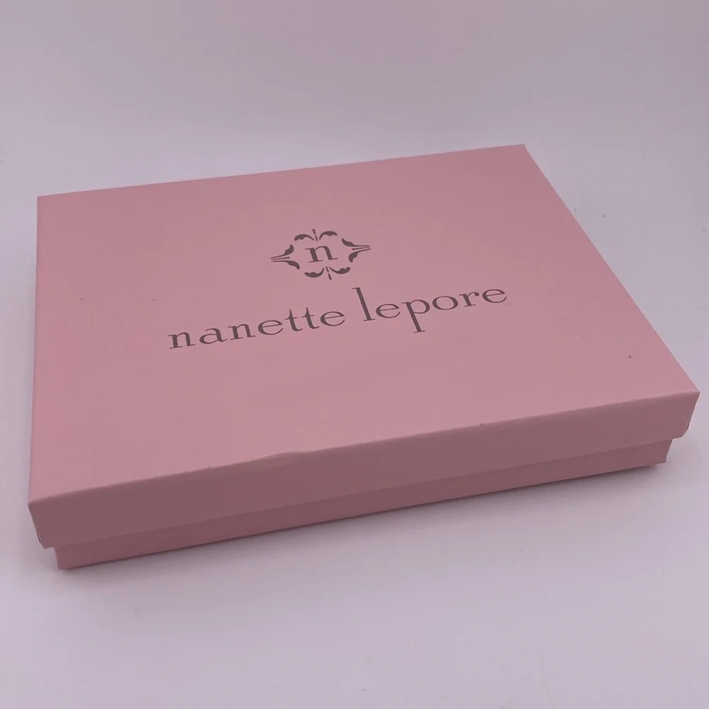 Nanette Lepore Gray Wristlet Wallet w/Gift Box - NIB - Picture 3 of 5